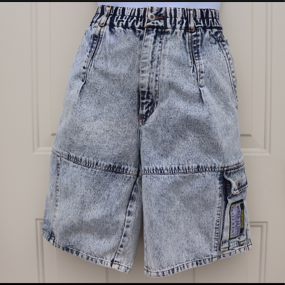 Vintage Todays News Acid Wash jeans size 33